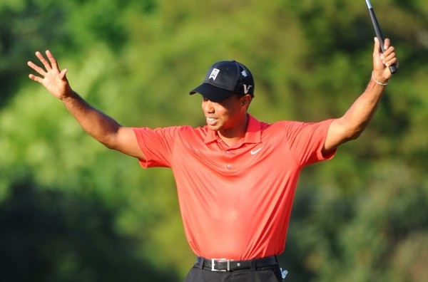 Tiger Wood’s Supporters to Help Him buy New T-Shirts